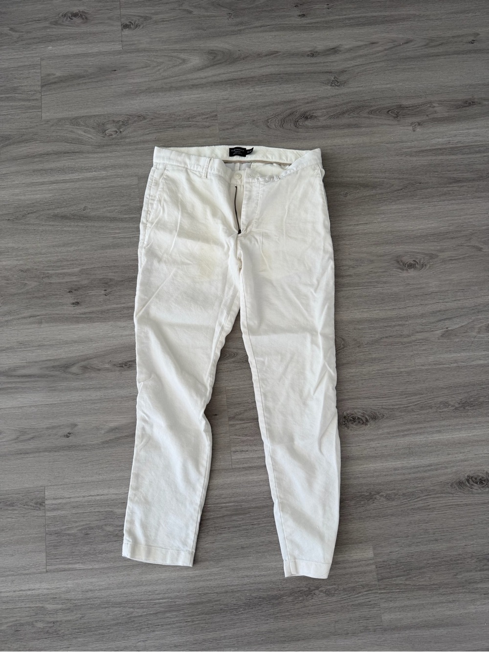 Club Monaco Slim White Chino Pants